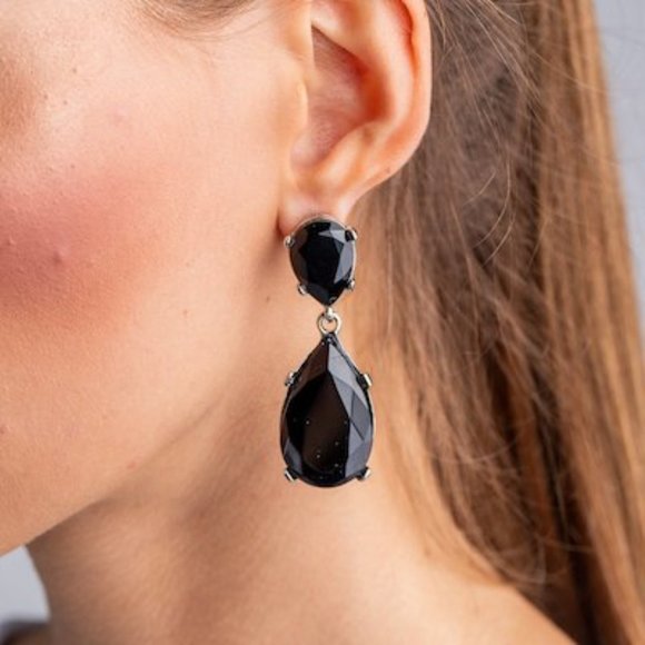 KENNETH JAY LANE, DOUBLE DROP BLACK CRYSTAL EARRIN - Picture 3 of 14